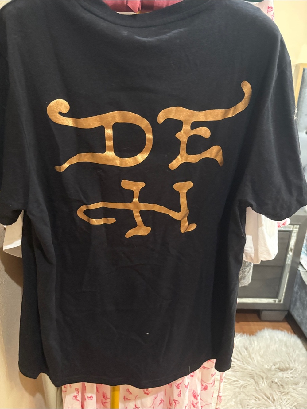 Ed Hardy Black Graphic Tiger Tee - Picture 5 of 5